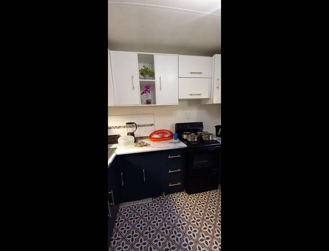 2 BEDROOM HOUSE FOR SALE IN KATLEHONG SOUTH